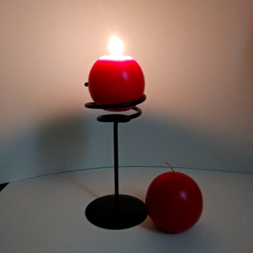 Party Lite Black Metal Candle Holder Abstract Modern Sphere 2 Red Candles